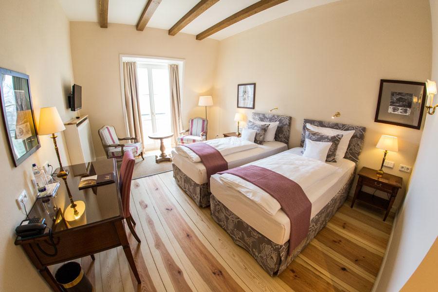 Hotel Schloss Leitheim Habitación foto
